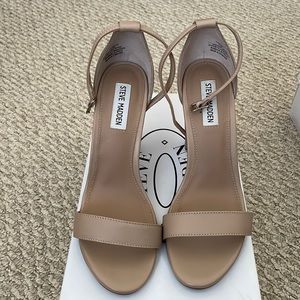 Steven Madden Sandal